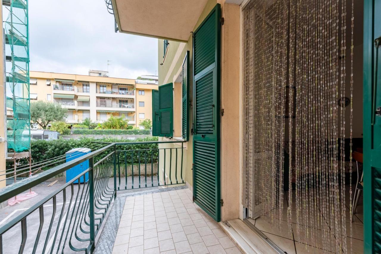 Joivy Cosy Flat With Parking In Chiavari Exterior photo